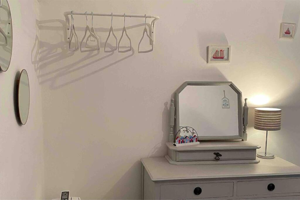 Lilly'S Cottage, Filey, Sleeps 8 Buitenkant foto