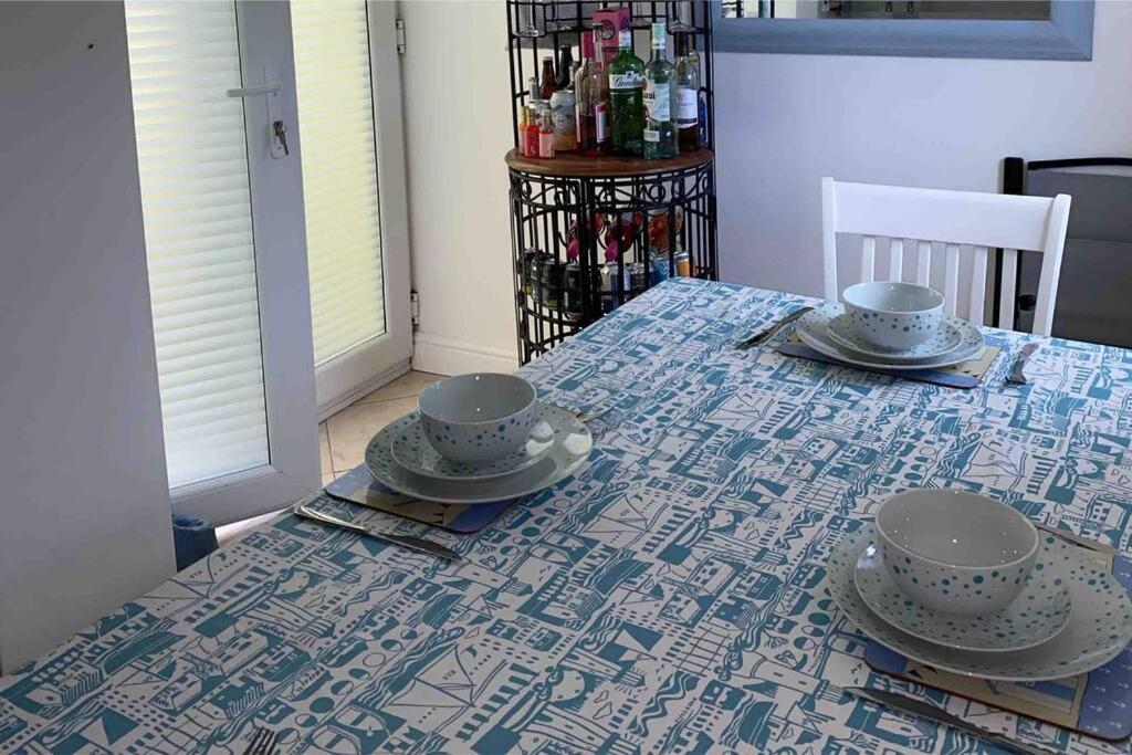 Lilly'S Cottage, Filey, Sleeps 8 Buitenkant foto